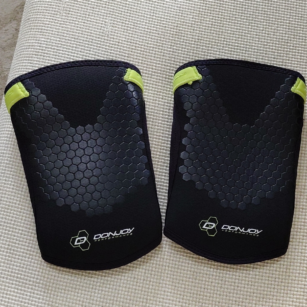 DonJoy Black and Green Knee Sleeves